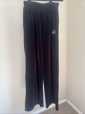 ALO Yoga Black Wide-Leg Velour Pants